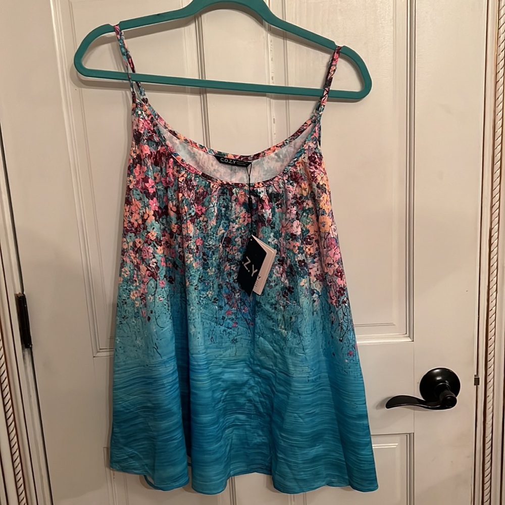SPAGHETTI STRAP TOP